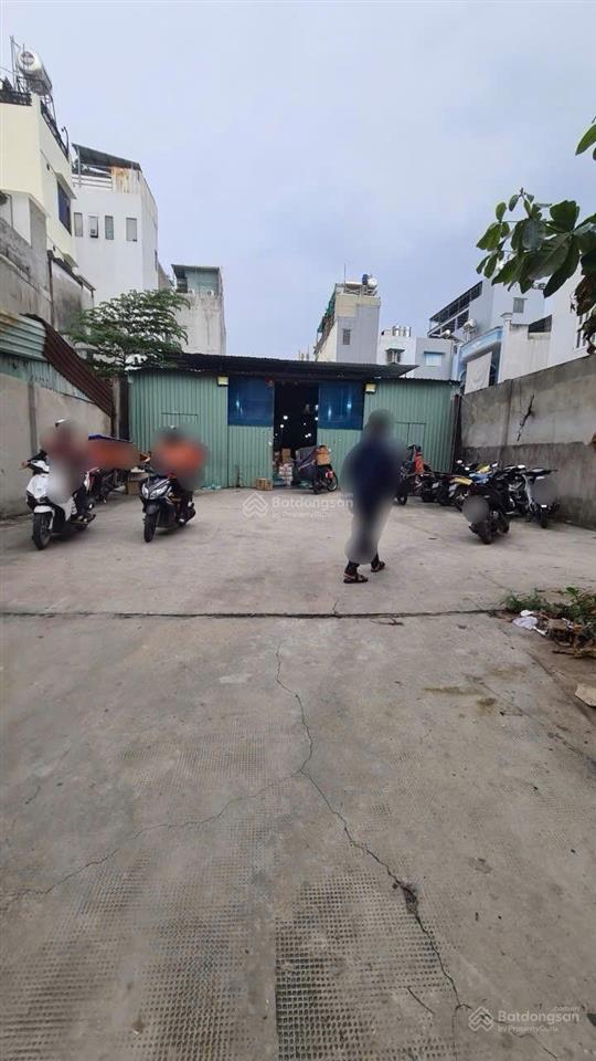 Kho rộng 11*42m trần cao hxt phạm văn chiêu
