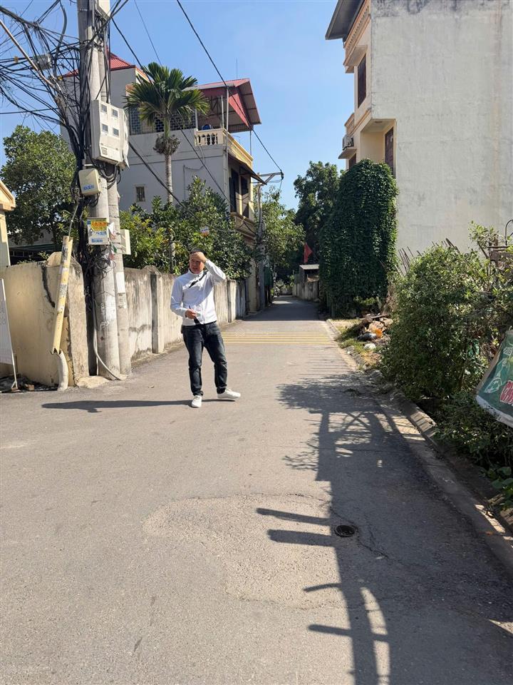 Bán 46m đặng xá gia lâm, ngõ thoáng, giá 3.x tỷ