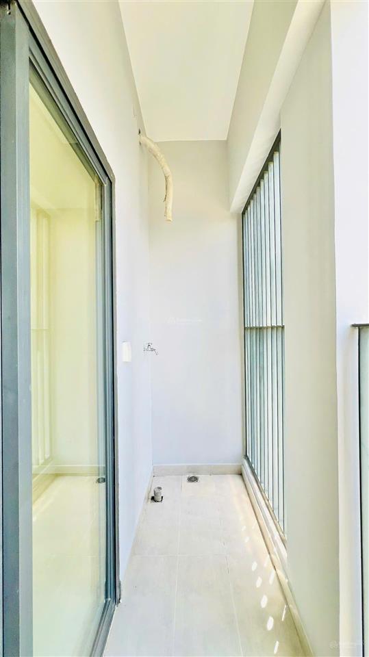 Bán căn officetel lavida plus 27m2, giá 2tỷ05, nt rèm, máy lạnh, htcb, nhận nhà ở ngay,  xem