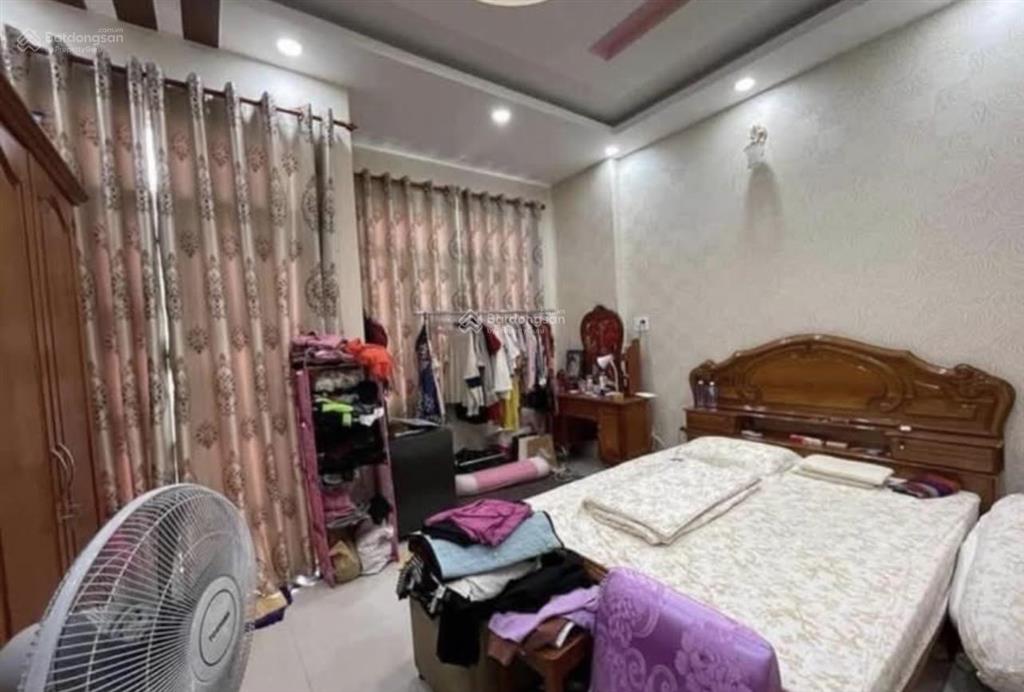 Gấp chủ nhà kẹt tiền bán nhanh căn nhà gần chợ kinh doanh được, có sổ hồng riêng