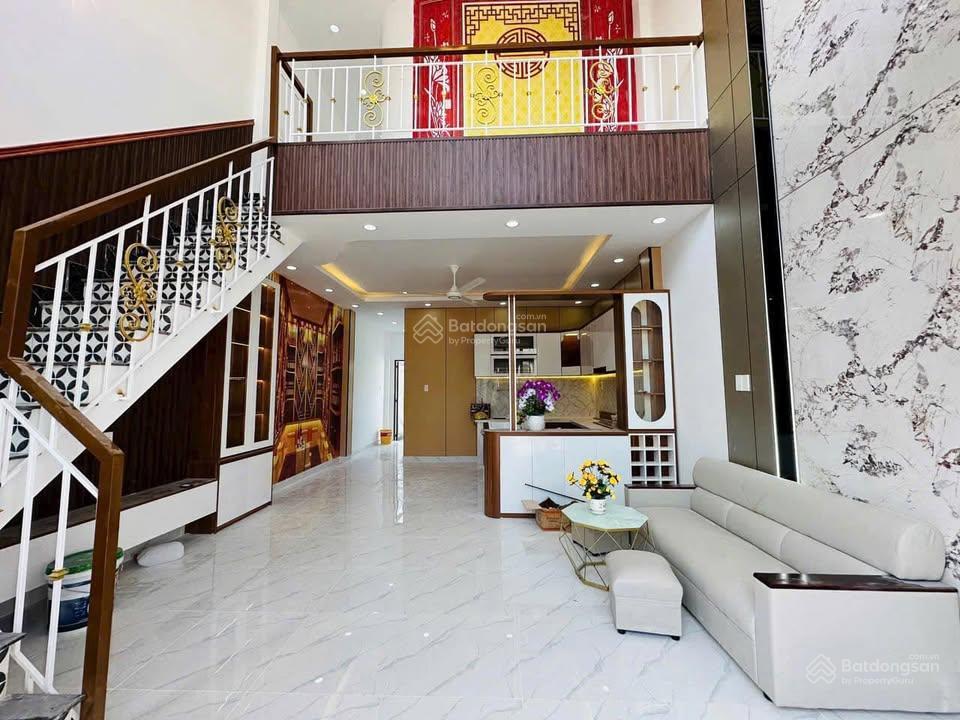 Cần bán gấp trong tuần căn nhà gia hoà  shr