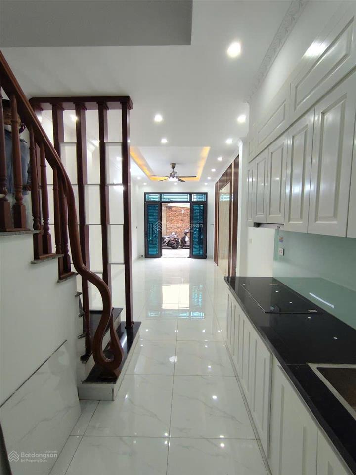 Bán nhà 35m xây mới 5 tầng trung tâm chúc sơn giá tầm 3  4 tỷ