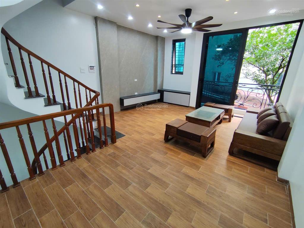 Bán nhà 5 tầng trung tâm phố xốm full nội thất cao cấp giá 4,8 tỷ