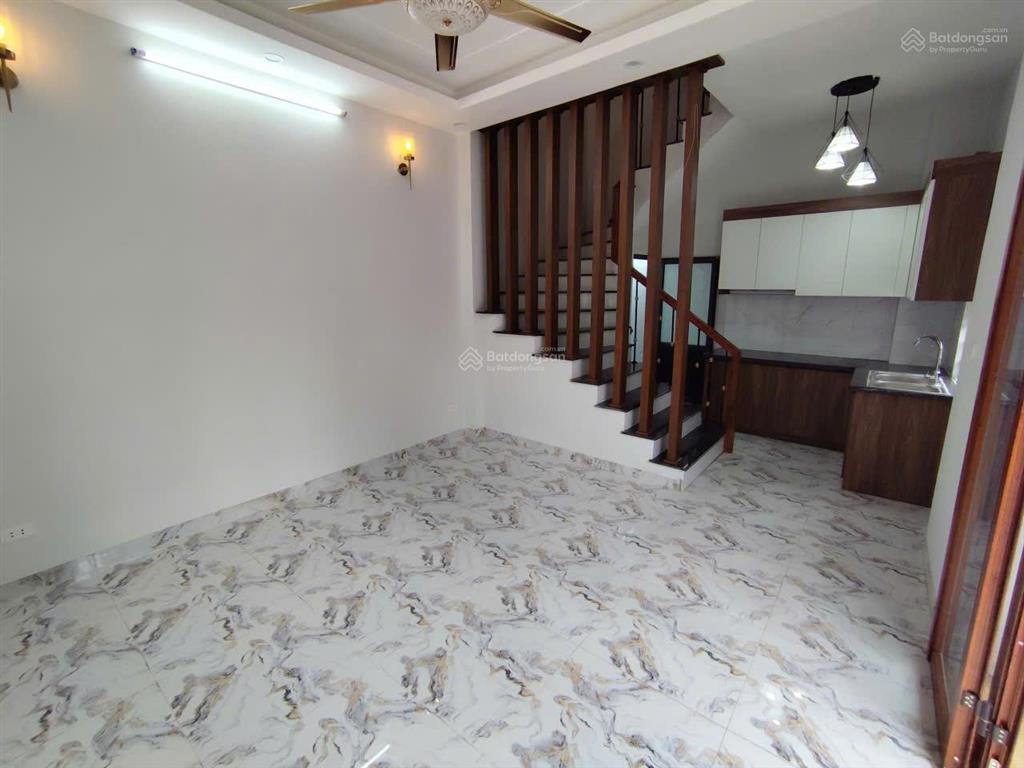 Nhỉnh 3 tỷ sở hữu nhà 4 tầng phúc thành gần ql6, gần cầu mai lĩnh