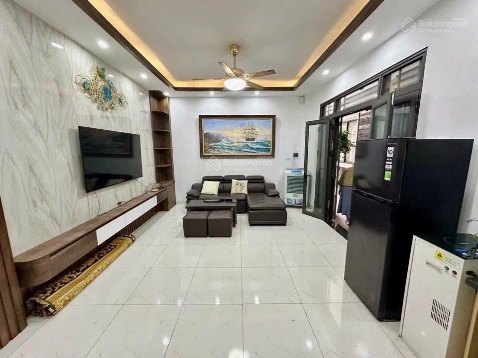 Chính chủ cần bán nhà tại trung tâm chúc sơn giá 3.35 tỷ