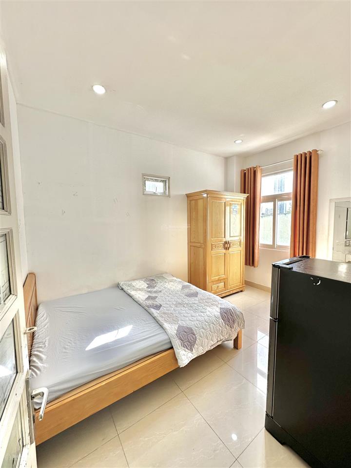 Phòng full nội thất gần vinhome nguyễn hữu cảnh, có thang máy, ko chung chủ