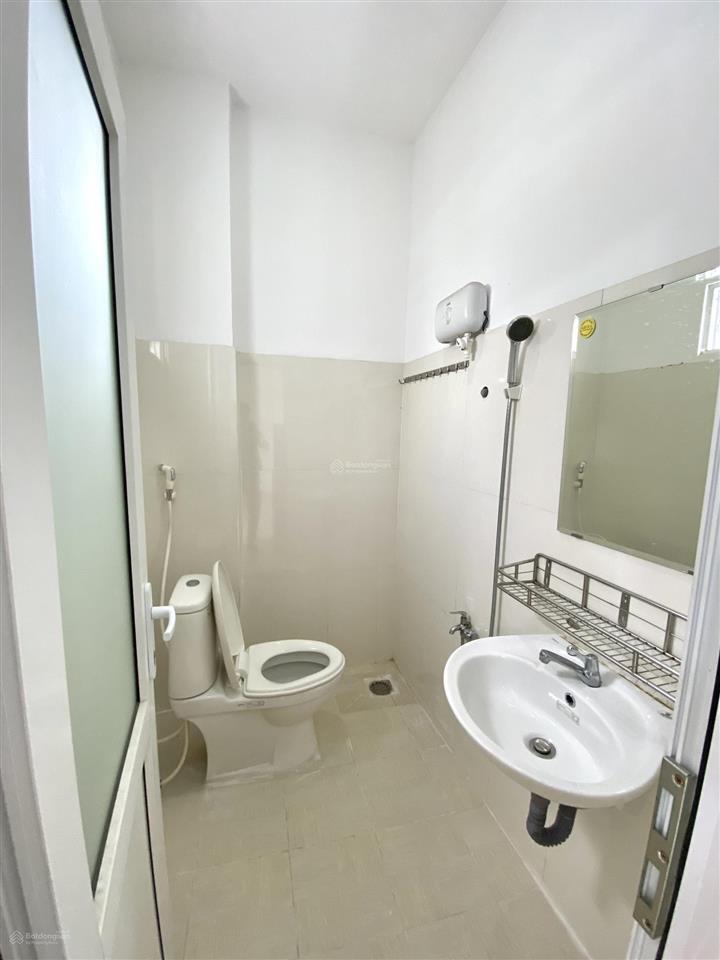 Phòng full nội thất gần vinhome nguyễn hữu cảnh, có thang máy, ko chung chủ