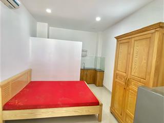 Phòng full nội thất nguyễn hữu cảnh gần vinhome có thang máy