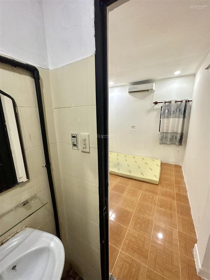 Phòng mặt tiền hoàng sa gần cv lê thị riêng, giờ giấc tự do, an ninh