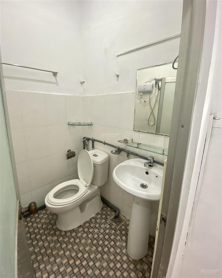 Căn hộ 1 phòng ngủ tách bếp mặt tiền hoàng sa gần công viên lê thị riêng