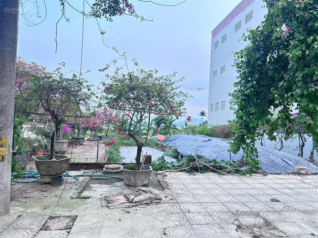 Bán lô đất 98m2 giãn dân đường vỉa hè trung tâm đô thị vệ tinh giá 2ty5