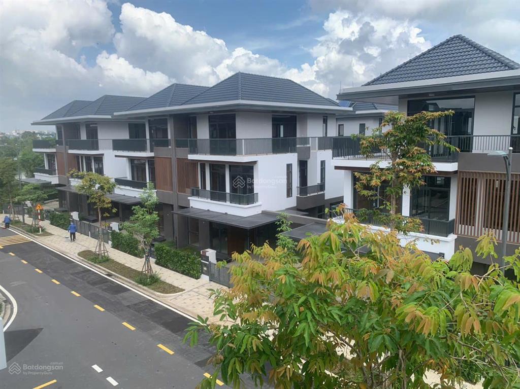 Bán gấp biệt thự 2 mặt tiền 9x15 id junction long thành giá chỉ 11,2 tỷ