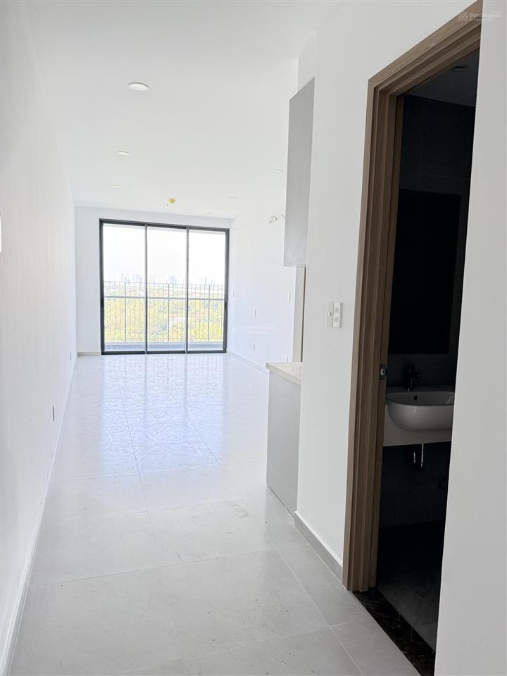 Đi định cư cần bán gấp ch mt eastmark 2pn 2wc 68,9m2 nhà mới cđt. giá chỉ 4 tỷ. sổ sẵn
