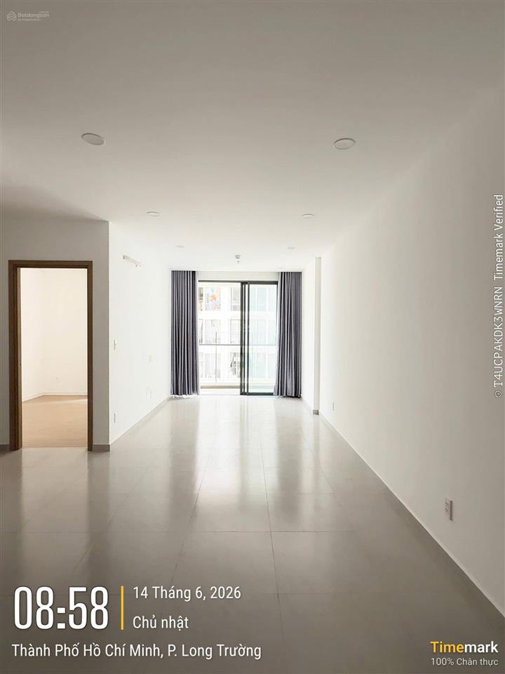 Bán gấp ch mt eastmark 2,8 tỷ, 59,6m², view hồ bơi + landmark. sổ sẵn. hỗ trợ vay