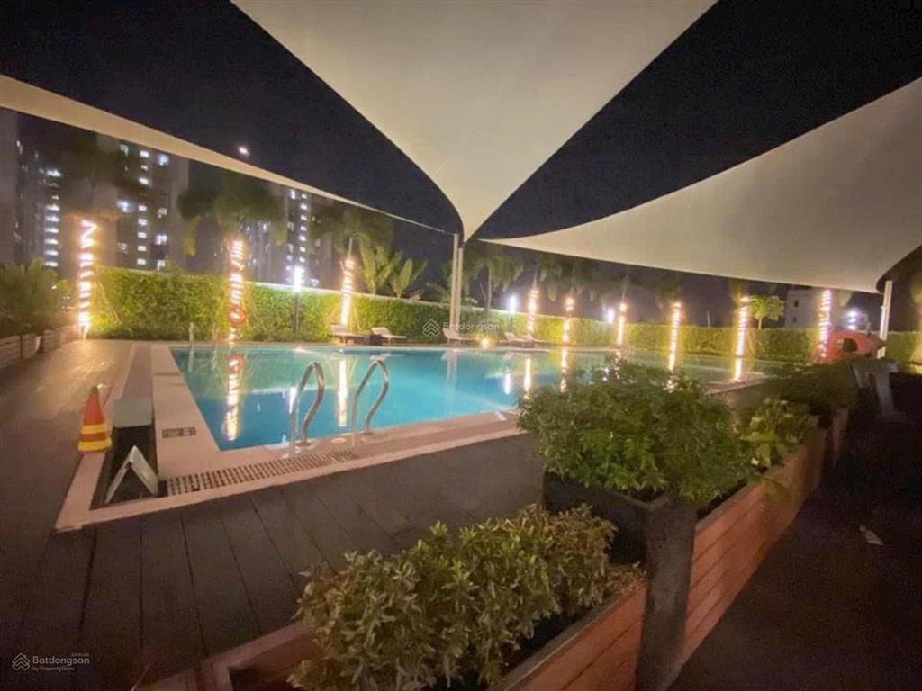 Kẹt ngân hàng, chính chủ bán gấp ehomes 40m2 , full nội thất giá chỉ 1ty720 . nhà ở thương mại