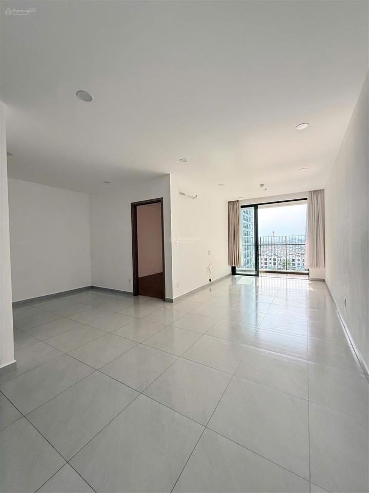 Chính chủ gửi ch mt eastmark q9 59,6m2 giá chỉ 2,8 tỷ. cần ra nhanh trong tháng. sổ sẵn hỗ trợ vay