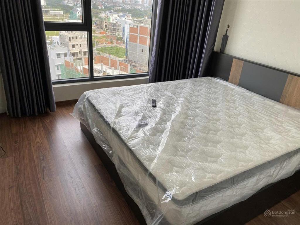 Cho thuê one verandah 3pn  dt 107m2  đầy đủ nội thất. giá thuê 36 triệu/tháng