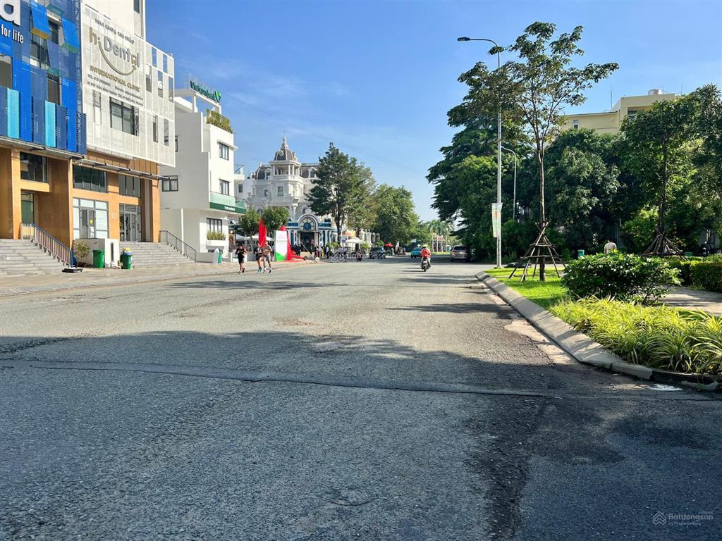 Tầng trệt cho thuê  mặt tiền bát nàn, p. thạnh mỹ lợi (170m2)  vị trí trung tâm. giá thuê 62tr/th