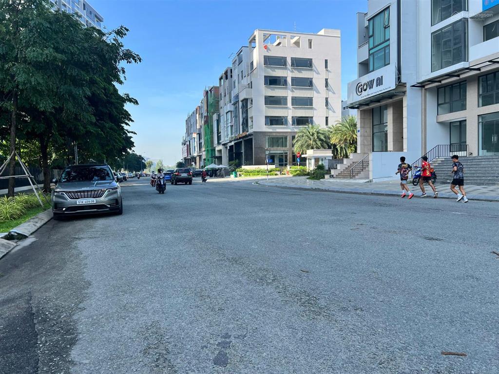 Tầng trệt cho thuê  mặt tiền bát nàn, p. thạnh mỹ lợi (170m2)  vị trí trung tâm. giá thuê 62tr/th