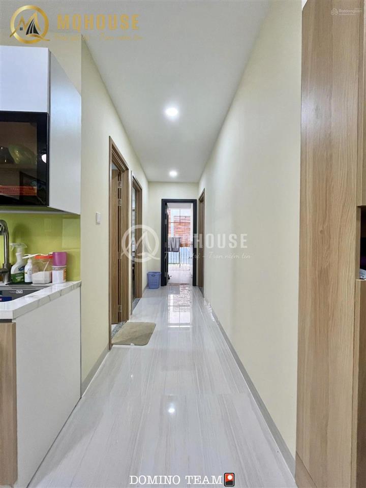 Văn phòng đường lớn gần tạ hiện với 160m2 sàn sử dụng (8x20) + thang máy, có thể ở lại. giá 20tr