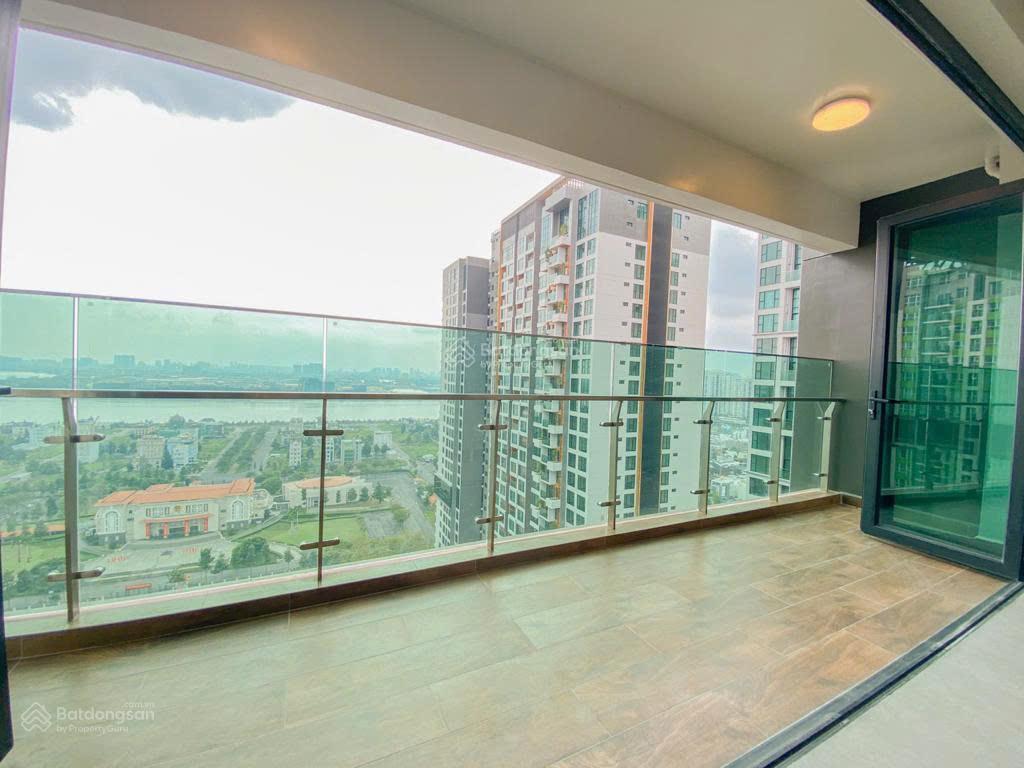 Căn hộ cao cấp feliz en vista! "4pn + 1"  sở hữu view sông (218m2). full nội thất. giá 90tr/th