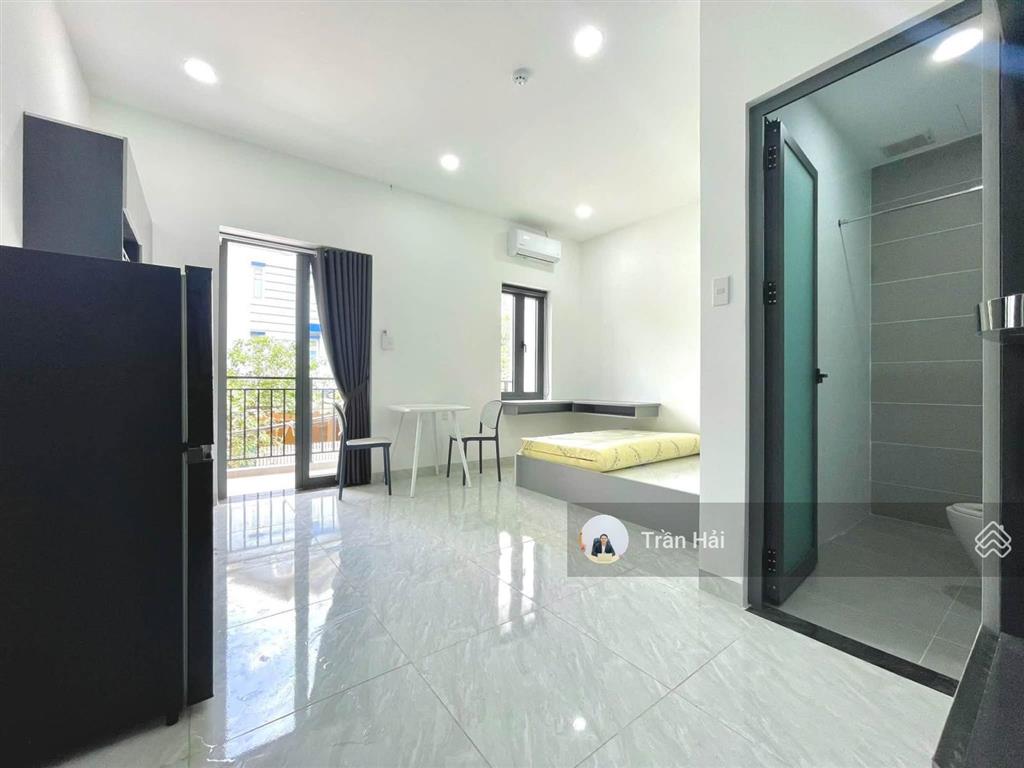 Cho thuê phòng siêu xinh đầy đủ nội thất  ban công thoáng mát  trống sẵn  quận 10