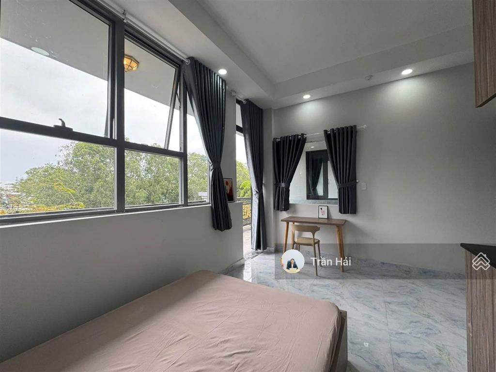 Cho thuê phòng siêu xinh đầy đủ nội thất  ban công thoáng mát  trống sẵn  quận 10