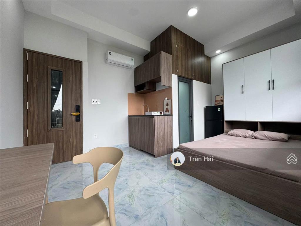 Cho thuê phòng siêu xinh đầy đủ nội thất  ban công thoáng mát  trống sẵn  quận 10