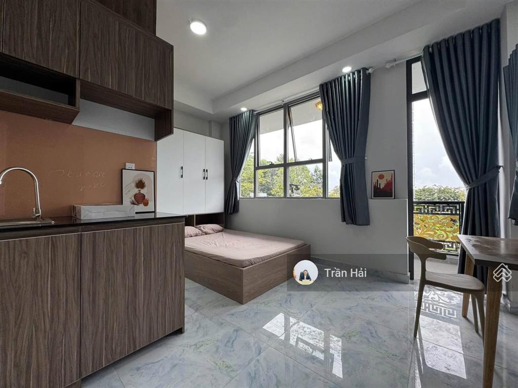 Cho thuê phòng siêu xinh đầy đủ nội thất  ban công thoáng mát  trống sẵn  quận 10