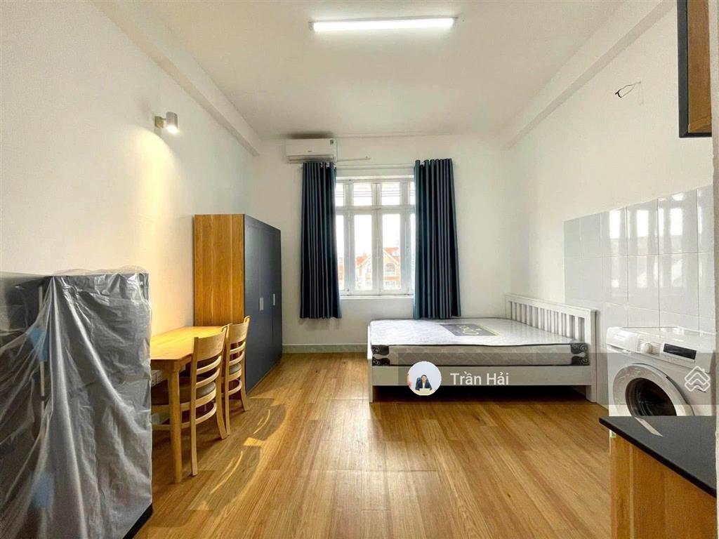 Cho thuê phòng 25m2 gần đh bách khoa  full nội thất. giá thuê 6 triệu/tháng