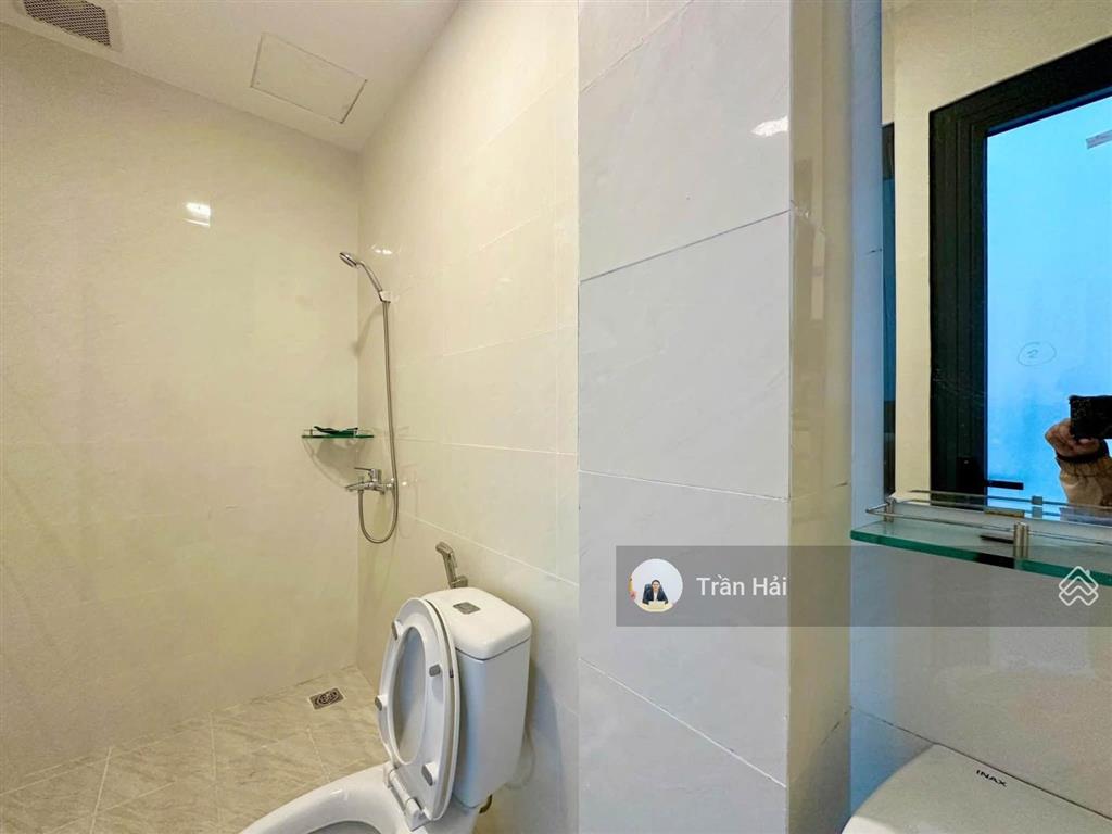 Cho thuê phòng quận 10 có ban công, thoáng mát. đang trống sẵn