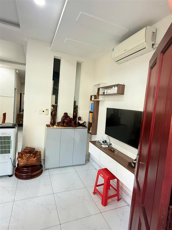 Bán căn nhà phố vườn thiên đàng 1, sổ sẵn đang cho thuê 10 triệu/ tháng.kế kcn mỹ phước 1,2,3,4
