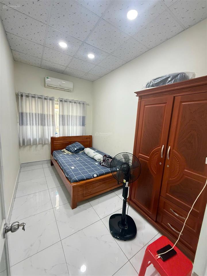 Bán căn nhà phố vườn thiên đàng 1, sổ sẵn đang cho thuê 10 triệu/ tháng.kế kcn mỹ phước 1,2,3,4