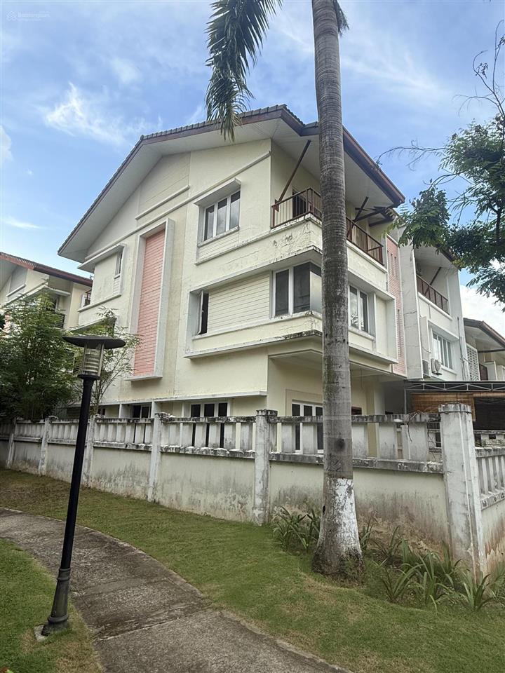 Bán căn góc vườn thiên đàng 1  sổ sẵn hoàn thiện và cho thuê 25 triệu/tháng.