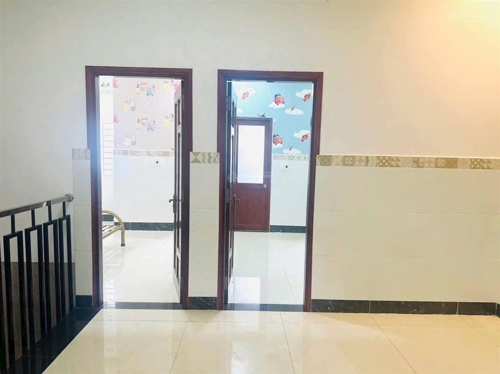 Bán căn 6m vườn thiên đàng 1 sổ sẵn  nội thất và cho thuê 1214 triệu/tháng.