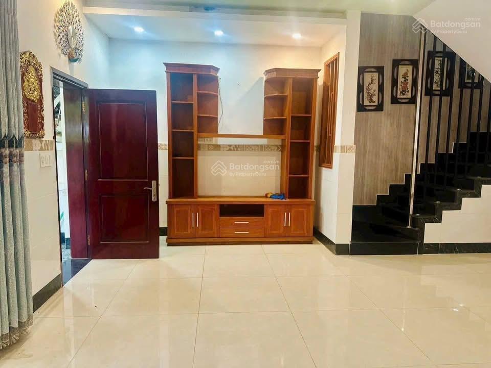 Bán căn 6m vườn thiên đàng 1 sổ sẵn  nội thất và cho thuê 1214 triệu/tháng.