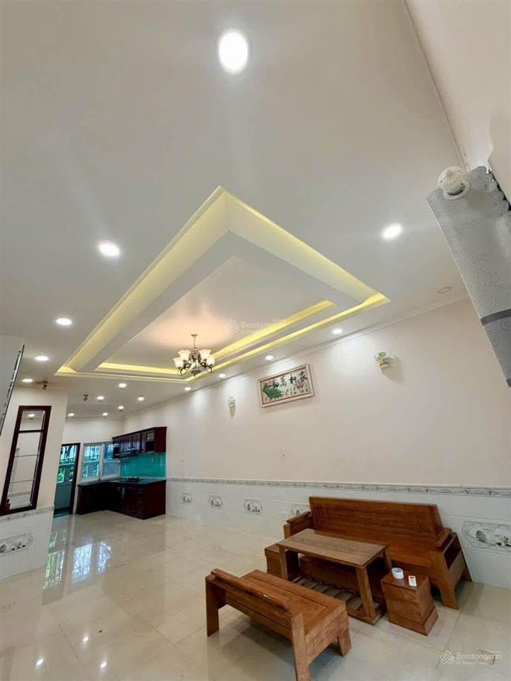 Bán căn 6m vương thiên đàng 1 sổ sẵn view công viên, hồ bơi thoáng mát.