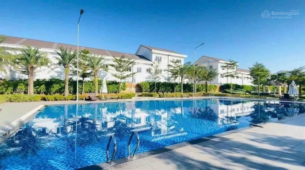Bán căn 6m vương thiên đàng 1 sổ sẵn view công viên, hồ bơi thoáng mát.