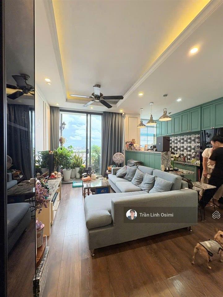 Ban chung cư ngay " biển sài gòn" ạ  bán căn góc chung cư splendor có ban công ạ
