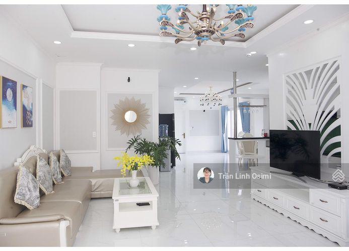 Bán penhouse gần 140m2  4 phòng ngủ  3wc  3 ban công  có sổ hỗ trợ vay bank ạ ^^