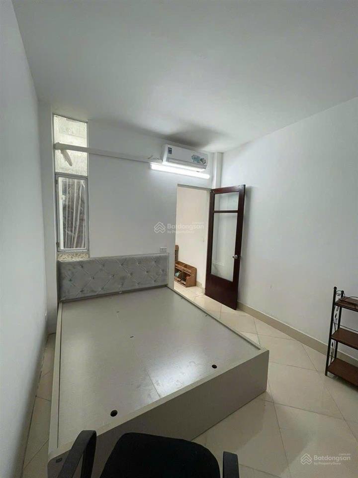 Bán nhà riêng đẹp tại triều khúc, 6,5 tỷ, 35 m2, 4pn, 3wc, tiện ích đầy đủ