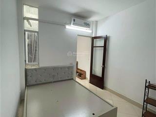 Bán nhà triều khúc  39m2  4 tầng  4 phòng ngủ  1 nhà ra ô tô tránh nhau  6,4 tỷ