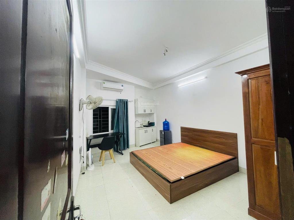 Triều khúc  mặt ngõ thông  xe tải qua cửa  nhà 4p cho thuê  kd nhỏ lẻ  8.1 tỷ   0968 154 ***