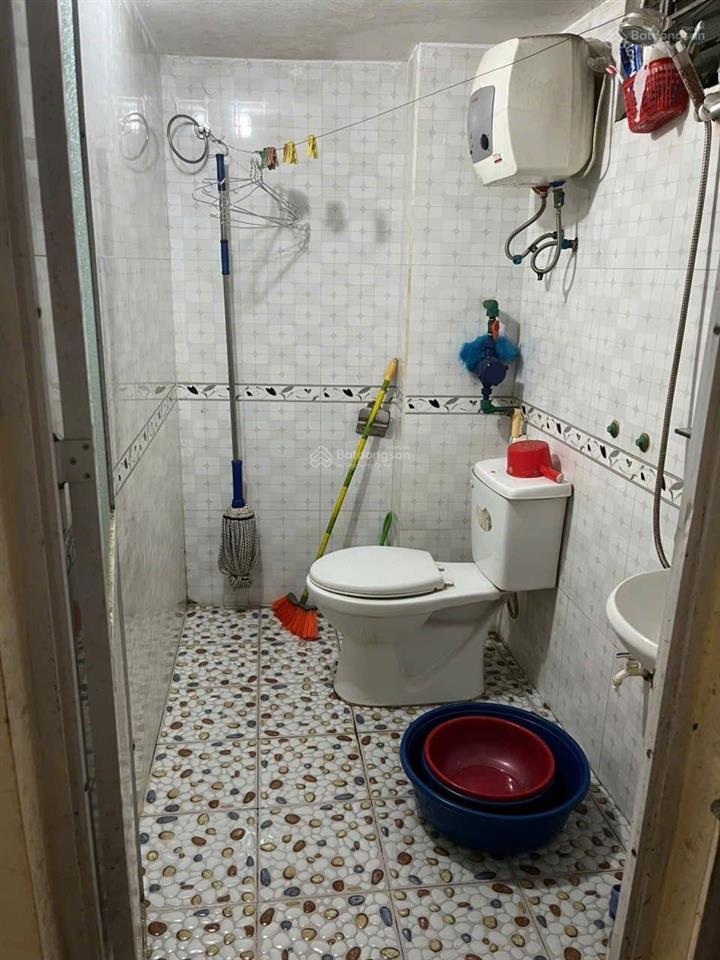 Bán nr 4pn, giá siêu hời 8,2 tỷ, 30m2 ở thanh bình, mỗ lao, hà đông