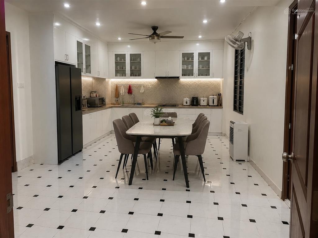 Chính chủ bán gấp nhà tầng 1 nguyễn trãi 120m2 chỉ 6 tỷ 950 triệu