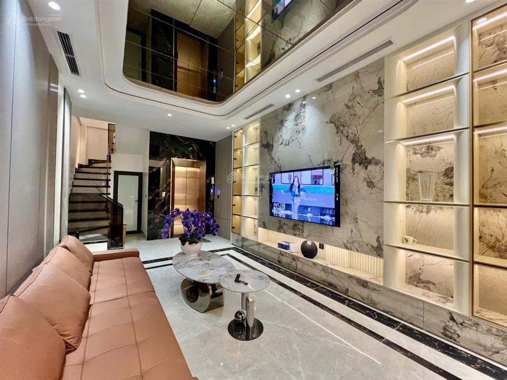 Bán nhà phú mỹ lê đức thọ mỹ đình 5 tầng 40m2 thang máy full nội thất cao cấp giá nhỉnh 8 tỷ