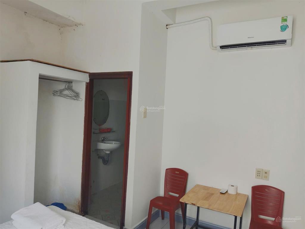 Giảm 2 tỷ bán nhanh, khách sạn 6 tầng đinh tiên hoàng  khu trung tâm lộc thọ
