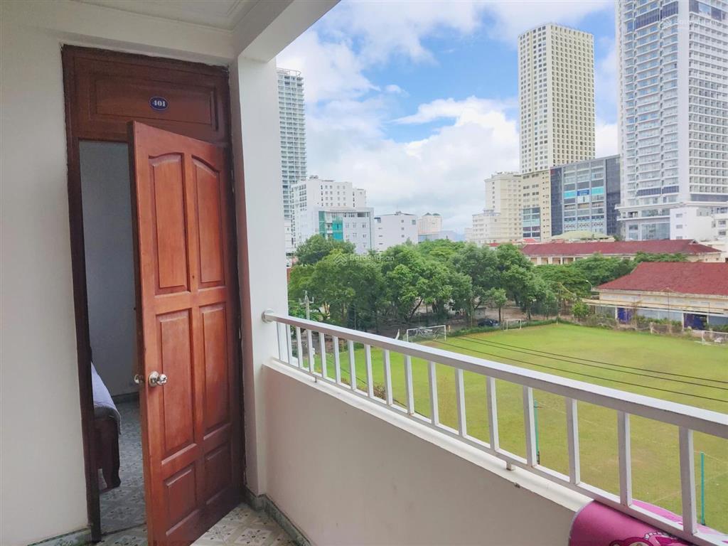 Giảm 2 tỷ bán nhanh, khách sạn 6 tầng đinh tiên hoàng  khu trung tâm lộc thọ