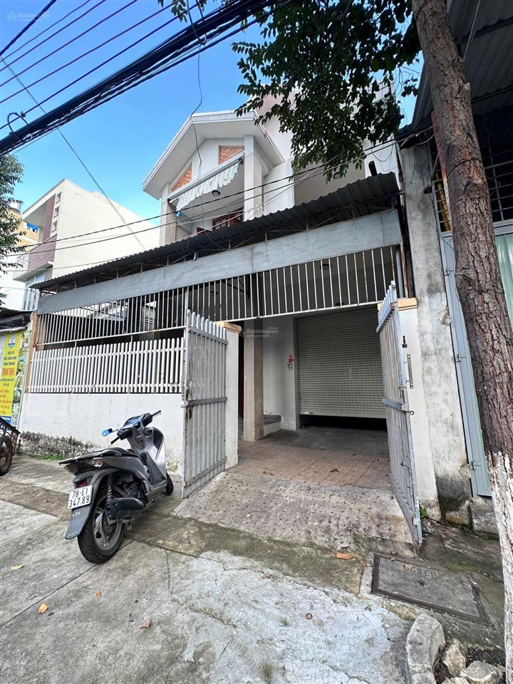 Chủ cần bán căn nhà 2 tầng nằm trên mặt tiền bửu đoá  đường nhựa 16m