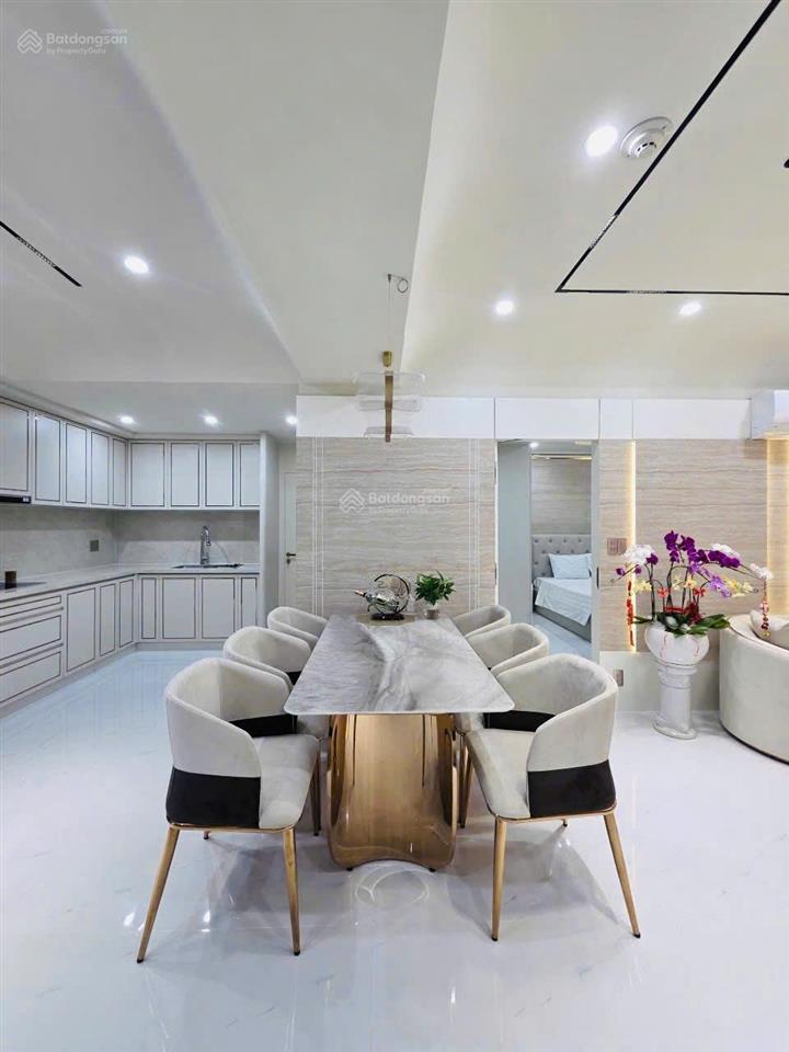 Bán căn hộ 402 chung cư sông đà  sổ đỏ chính chủ  dt 118m2